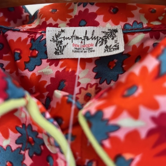 NWT Size XS Free People Pillow Talk pajama short set in the color poppy combo - Picture 5 of 8